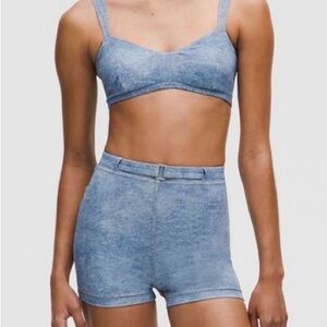 LULULEMON Everlux Sweetheart Sport Bra Large Shorts Set Size 8 Light Blue NWOT